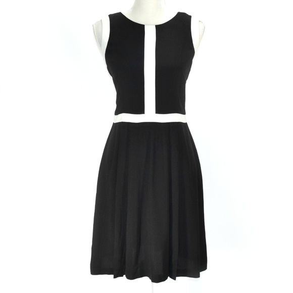 Lauren Ralph Lauren Dresses & Skirts - LAUREN RL Classic Black Sleeveless LBD White Trim